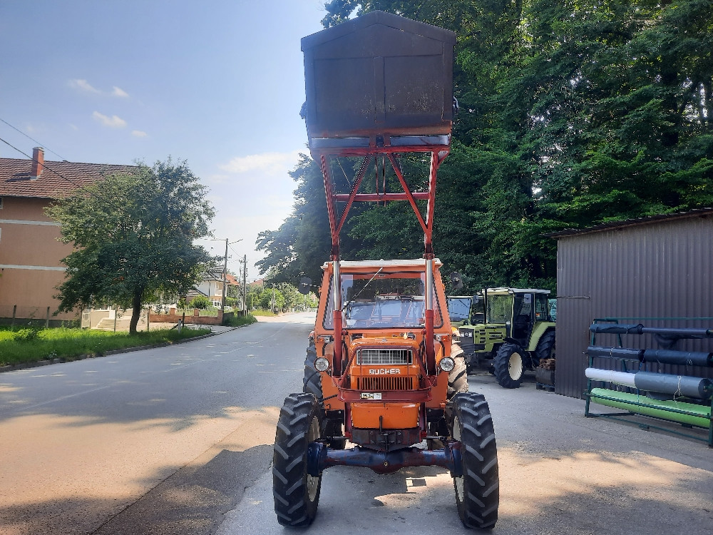 Utovarivac Kasika za traktor fiat 640