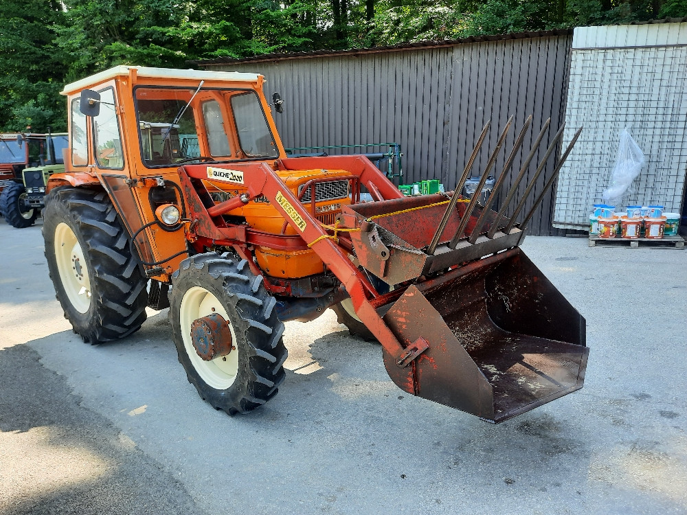 Utovarivac Kasika za traktor fiat 640