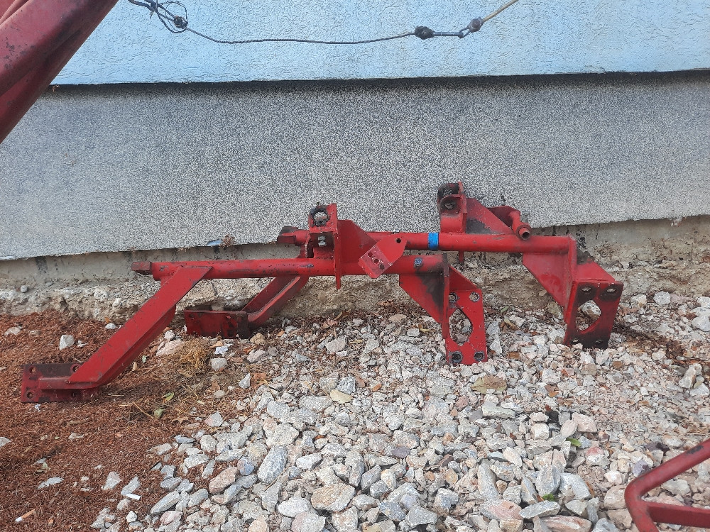 Utovarivac Kasika za traktor fiat 640