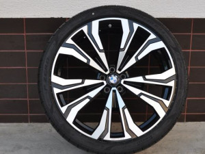 BMW X7 ORIGINALNE NOVE FELGE SA NOVIM GUMAMA 23''