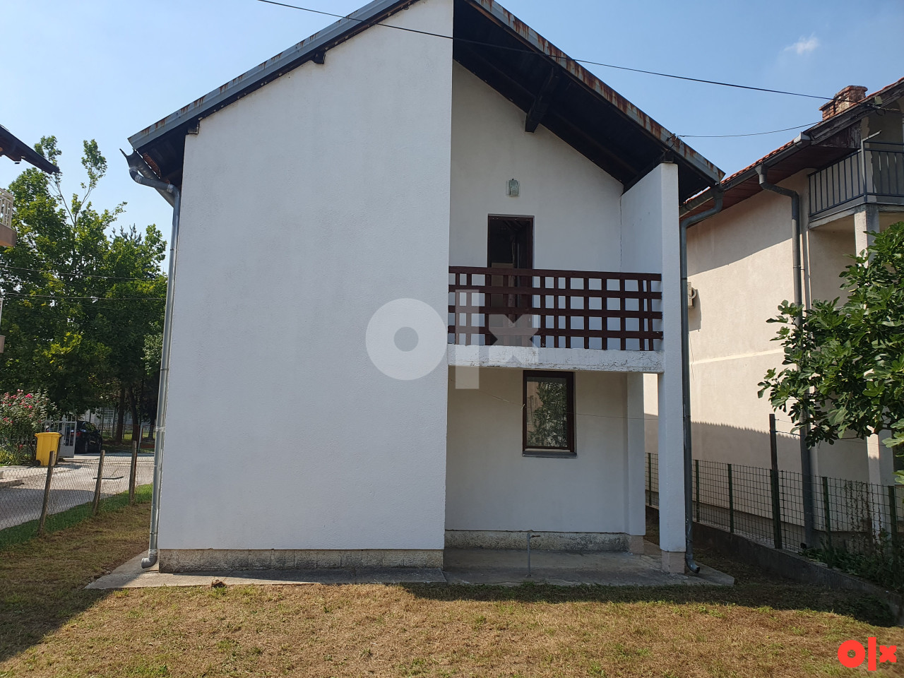 Prodaja kuce Dobrinja ili zamjena za stan uz doplatu 3