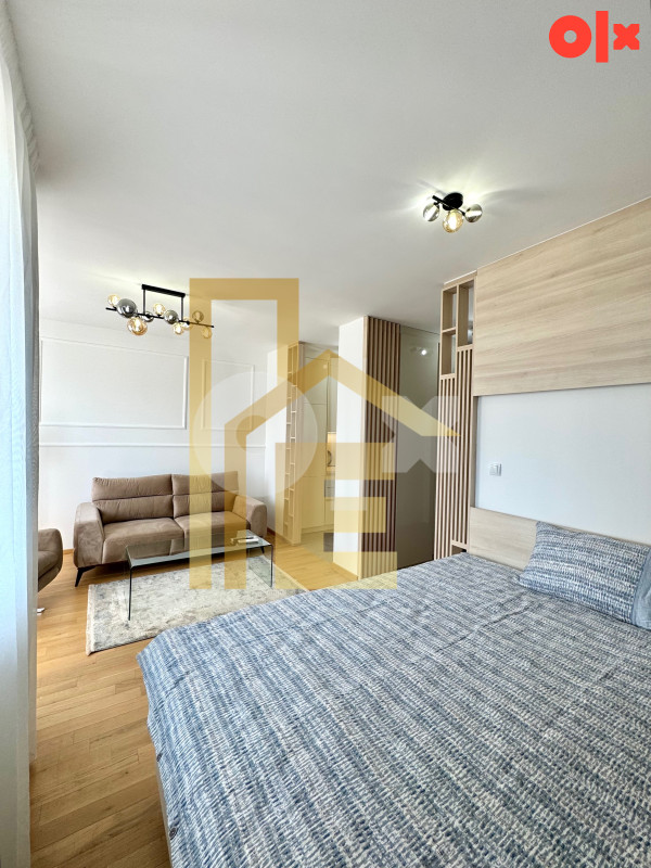 Iznajmljujemo LUX garsonjeru u naselju Ada 10