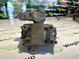 Nosac motora Volkswagen Passat CC (fotografija 3)