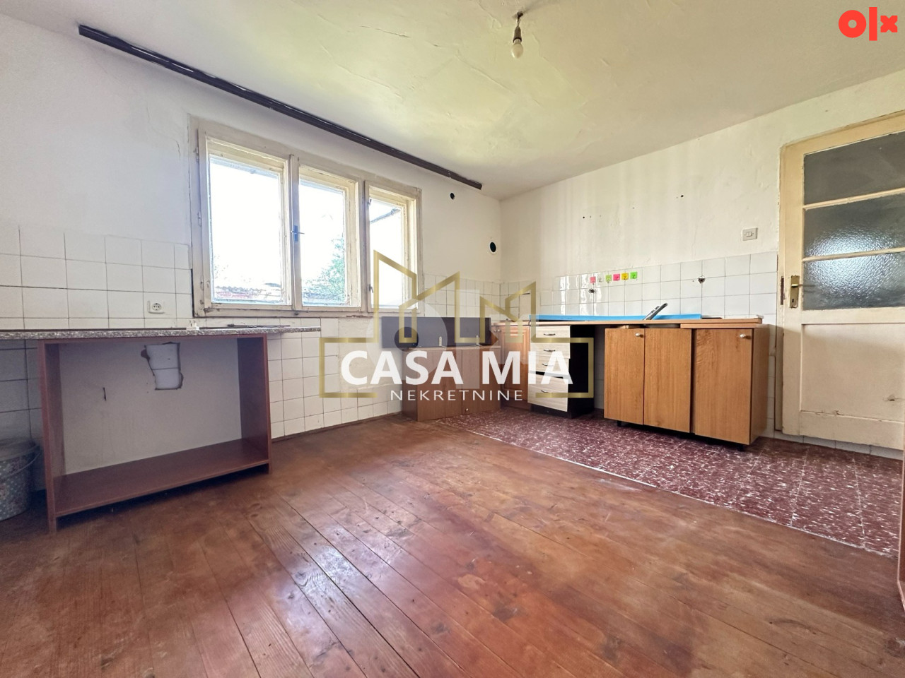 CASA MIA / Kuća 110 m2 / Zemljište 503 m2 / Otoka 15