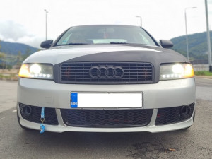 AUDI A4 B6 Prednja Maska i Maske Maglenki Honeycomb S-Line