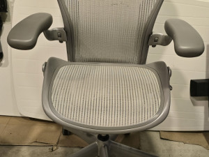 Herman Miller Aeron - rezervisano do 25.08.