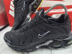 NIKE TN PATIKE