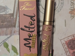 Melted matte sjaj za usne