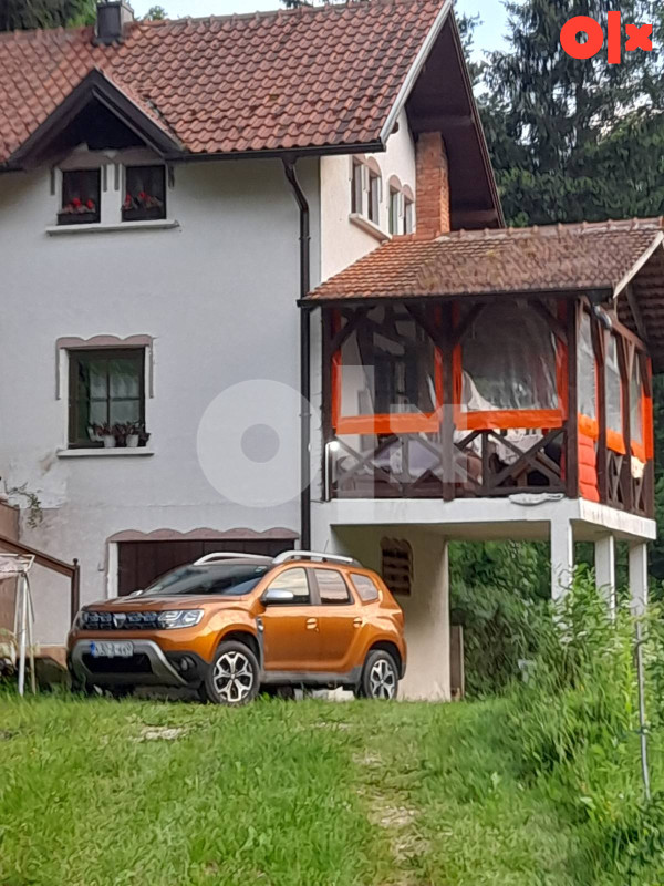 Vikendica 180m2 - Zemljište 730 m2/Donji Čevljanovići