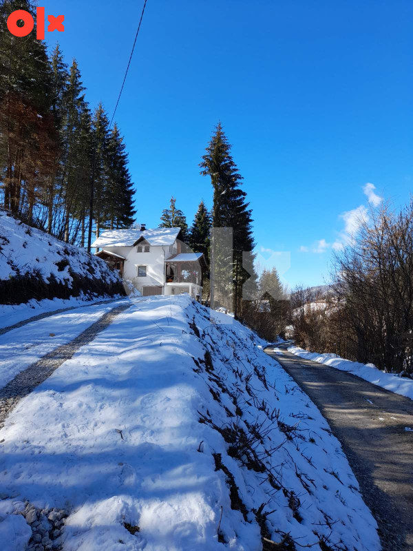 Vikendica 180m2 - Zemljište 730 m2/Donji Čevljanovići