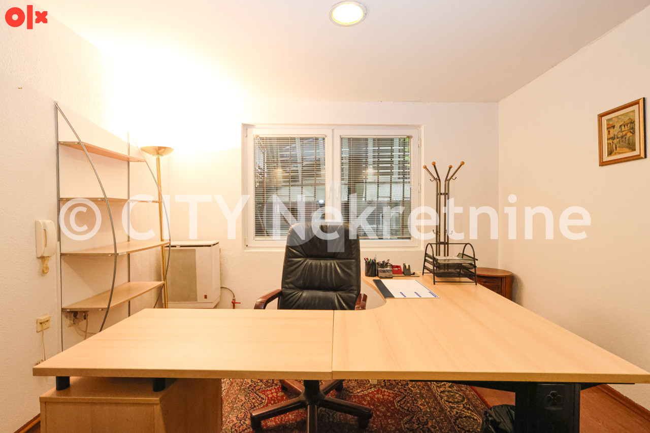 Poslovni prostor - Centar - Branilaca Sarajeva - 25 m2 2