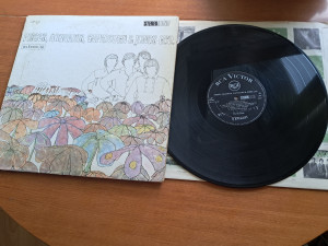 Monkees Pisces,Aquarius,Capricorn & Jones LTD  lp