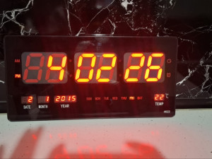 LED SAT DIGITALNI ZIDNI DIMENZIJE 48X20 Rasprodaja