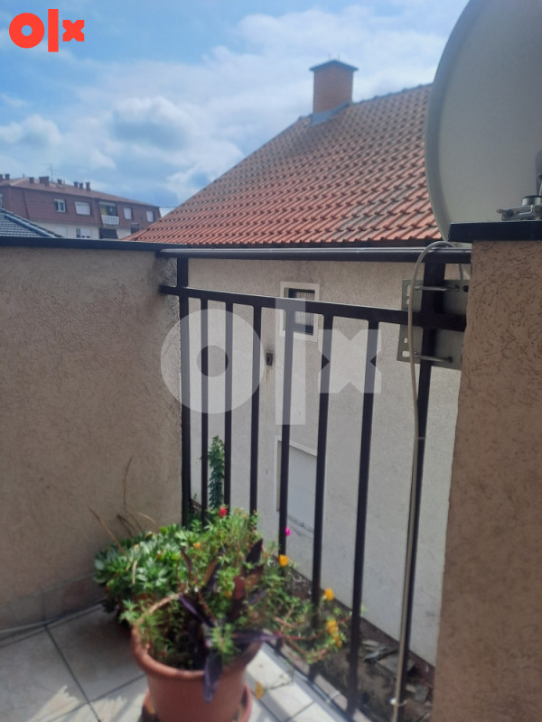 Stan na dan dvosoban + parking Brcko 9
