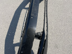 PASSAT B8 BRANIK PREDNJI