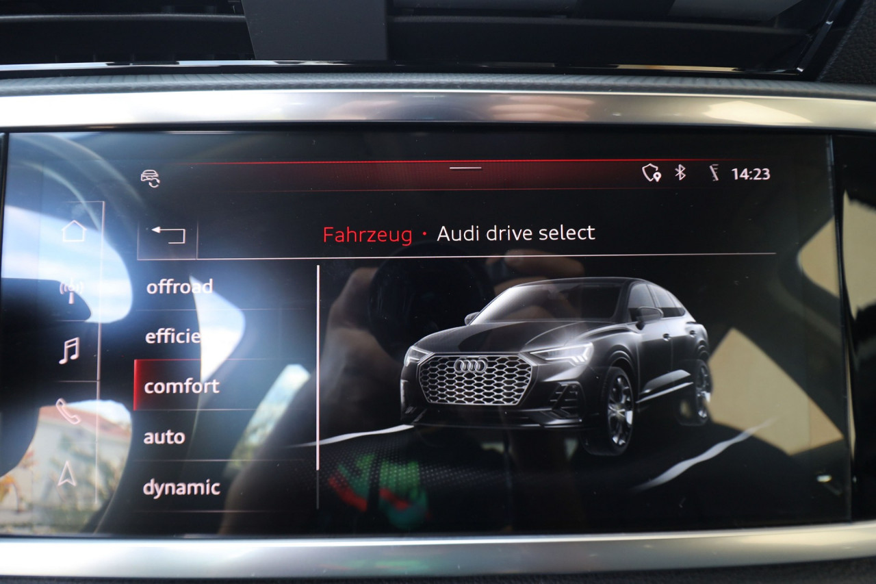 Audi Q3 Sportback 35TDI S-Tronic S-Line Black Edition VIRTUAL
