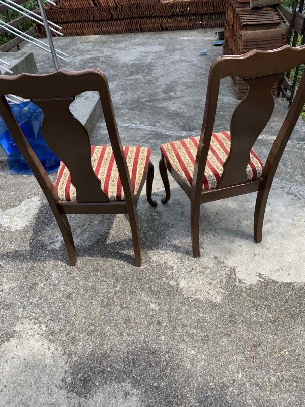 STOLICE 2 KOM.