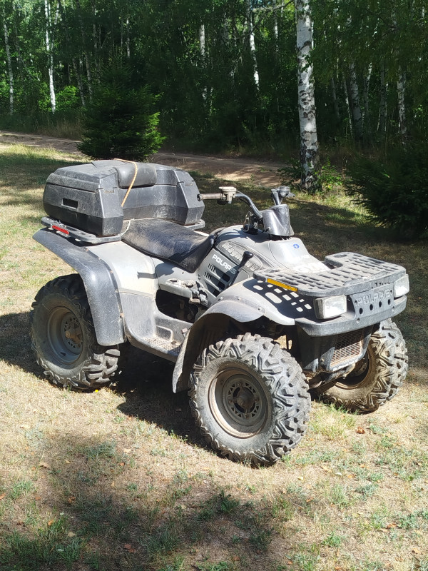 Atv quad Polaris Magnum 325