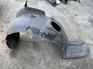 Pvc blatobran prednji desni Škoda Rapid 2014