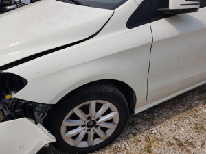 BLATOBRAN PREDNJI LIJEVI MERCEDES B KLASA W246 DIJELOVI