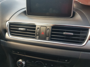 RESETKE VENTILACIJE MAZDA 3 13-18 DIJELOVI
