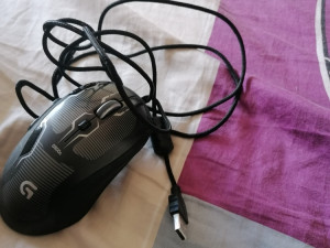 Gamerski mis logitech