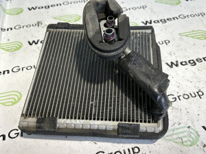 Kondenzator Volkswagen Passat CC 2010