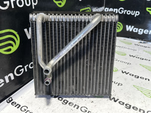 Kondenzator klime Volkswagen Passat CC 2010
