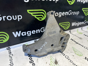 Nosac motora Volkswagen Tiguan (fotografija 1)