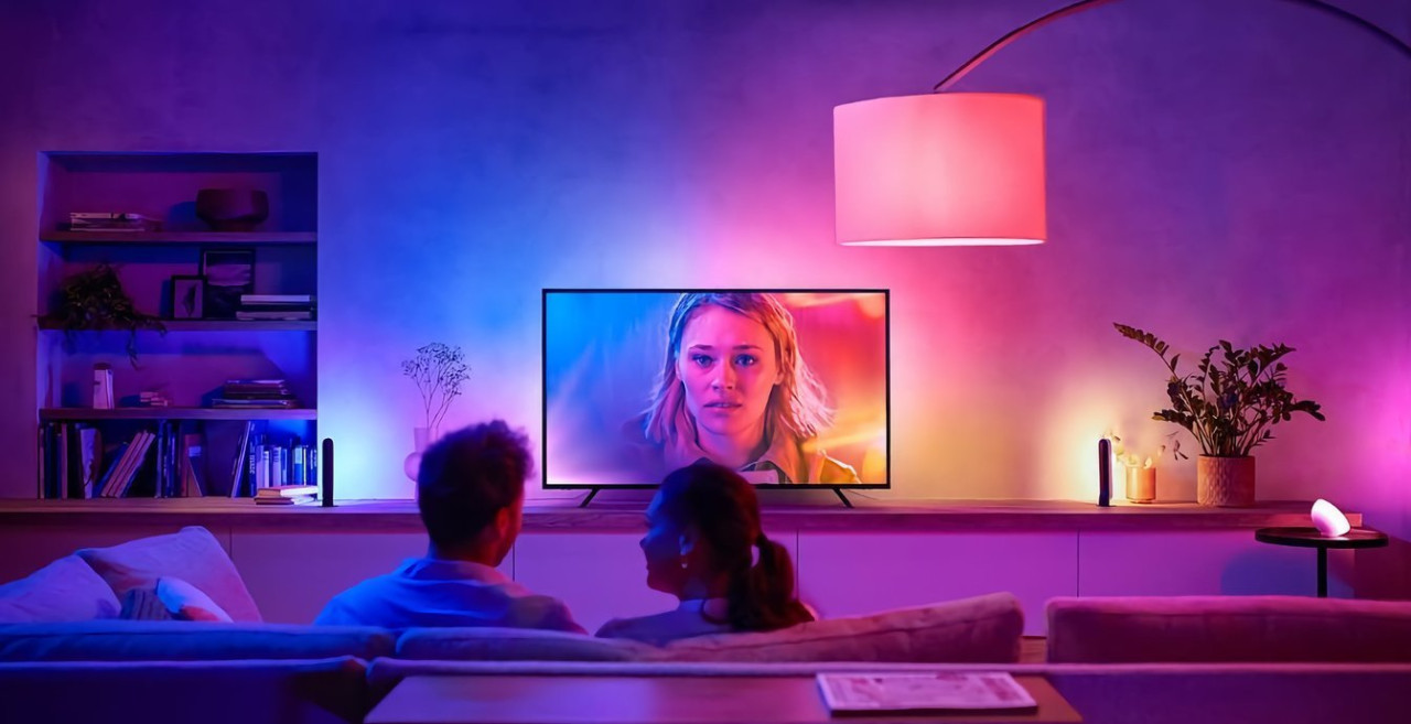 Televizor Philips LED 50PUS8319/12, AMBILIGHT Smart TV