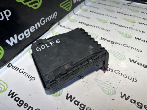 Elektronika kućište osigurača Volkswagen Golf 6