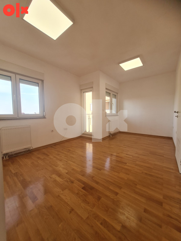 Stan Bijeljina 105m2 PENTHOUSE