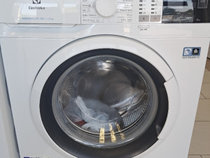 VEŠ MAŠINA ELECTROLUX 7KG-NOVA!!!