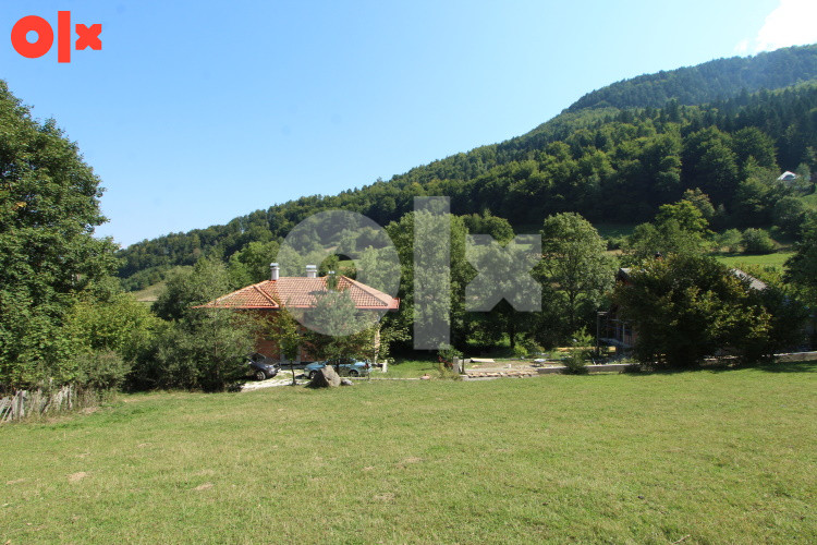 Zemljište sa potokom i nedovršenim objektom, Hadžići