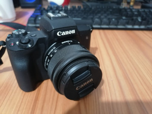 fotoaparat canon m50 mark II
