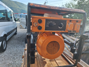 AGREGAT 10 KW i APARAT ZA VARENJE 220 AMPERA EXSTRA