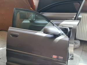 Audi A8 D3 prednja lijeva vrata