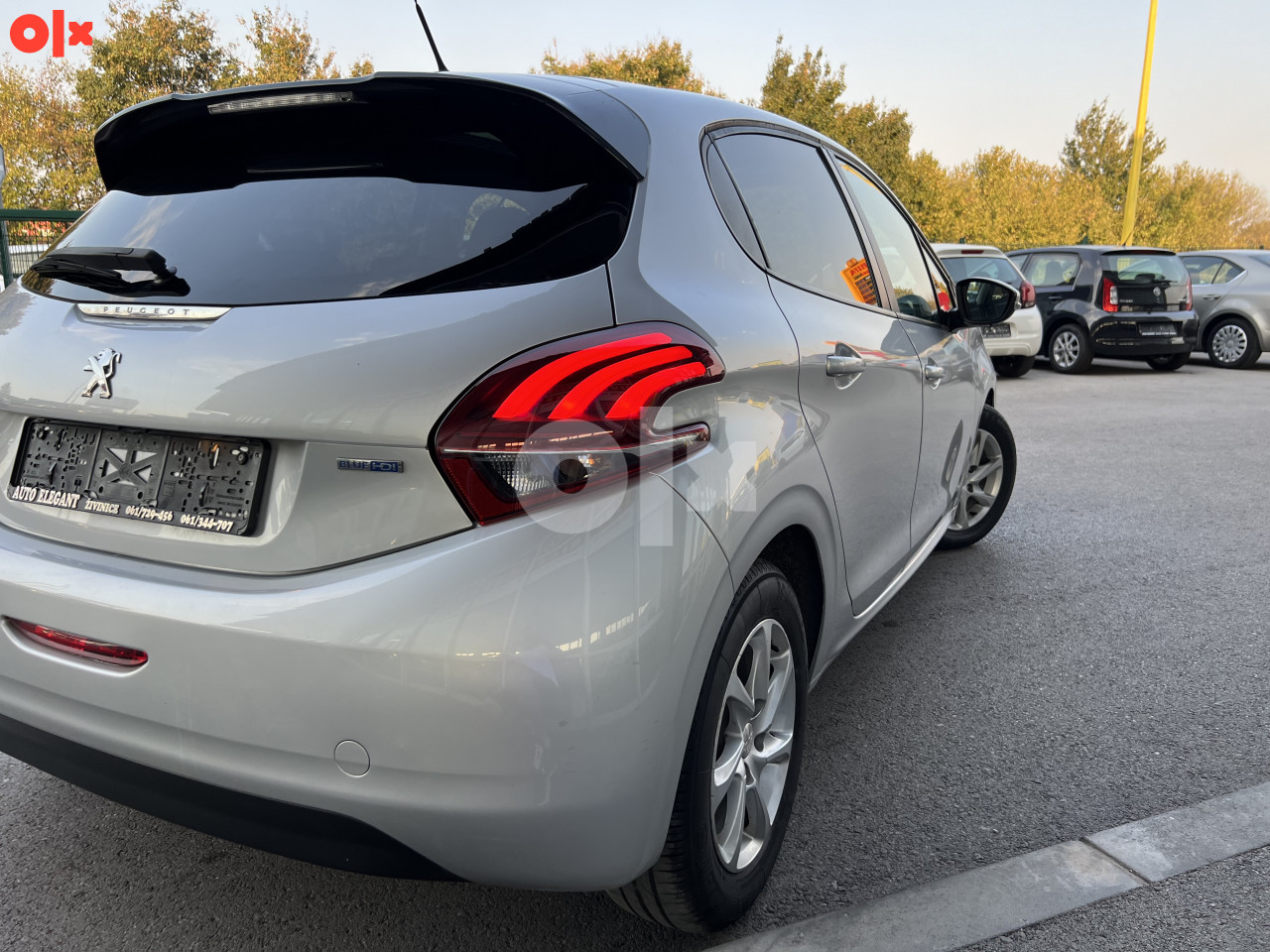 Peugeot 208 1.6 HDI 73kW 2016 god *panorama,120.000km*