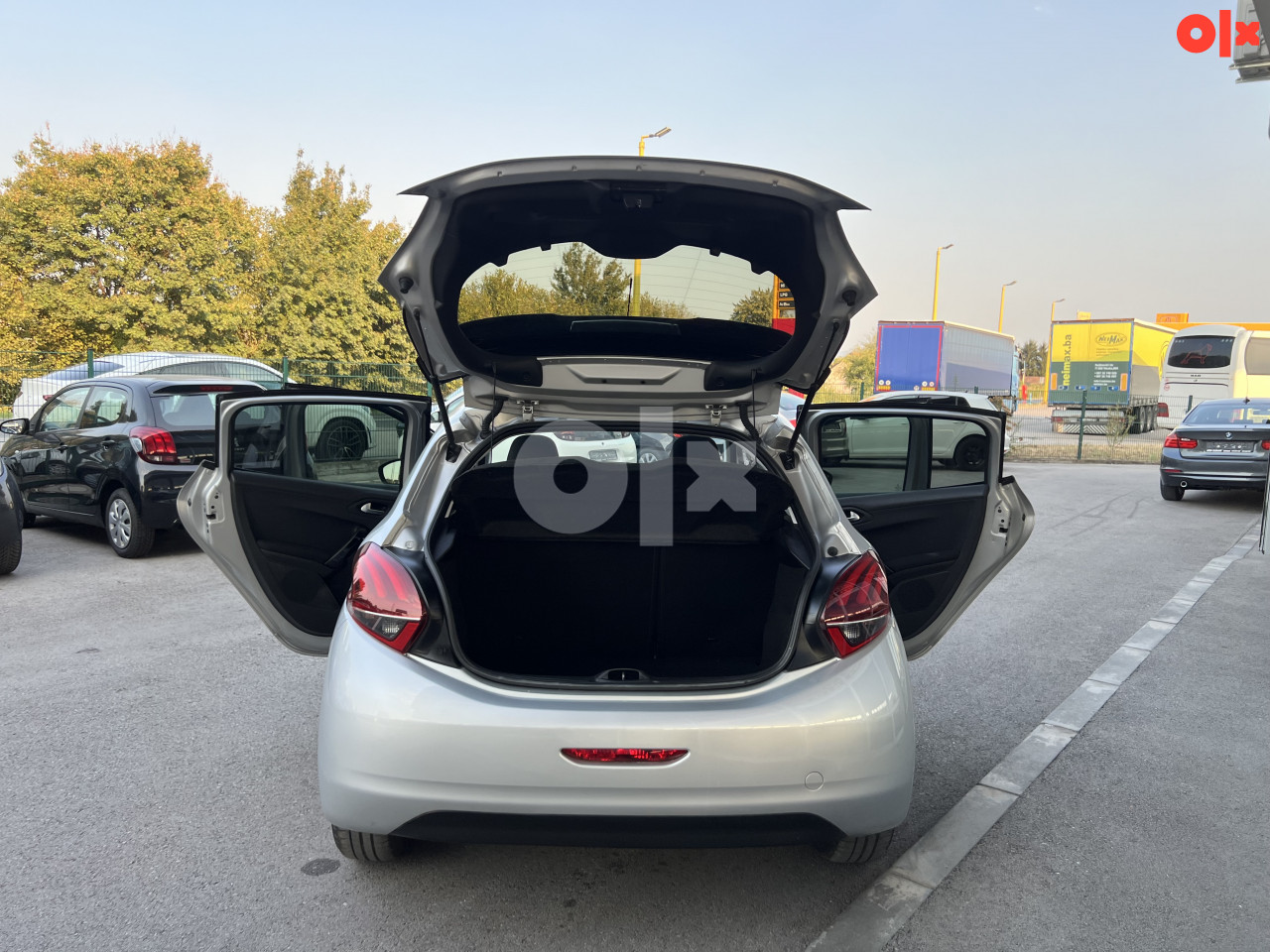Peugeot 208 1.6 HDI 73kW 2016 god *panorama,120.000km*