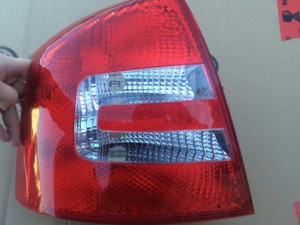 Stopka lijeva stop svjetlo Skoda octavia 04 L+D