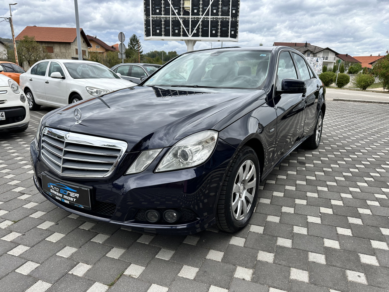 Mercedes-Benz E 200 2011