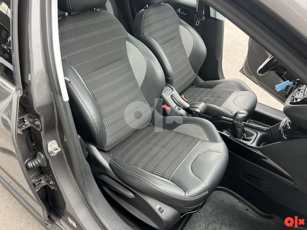 Peugeot 2008 1.6 HDI 73kW 2018 god led,panor,kamera