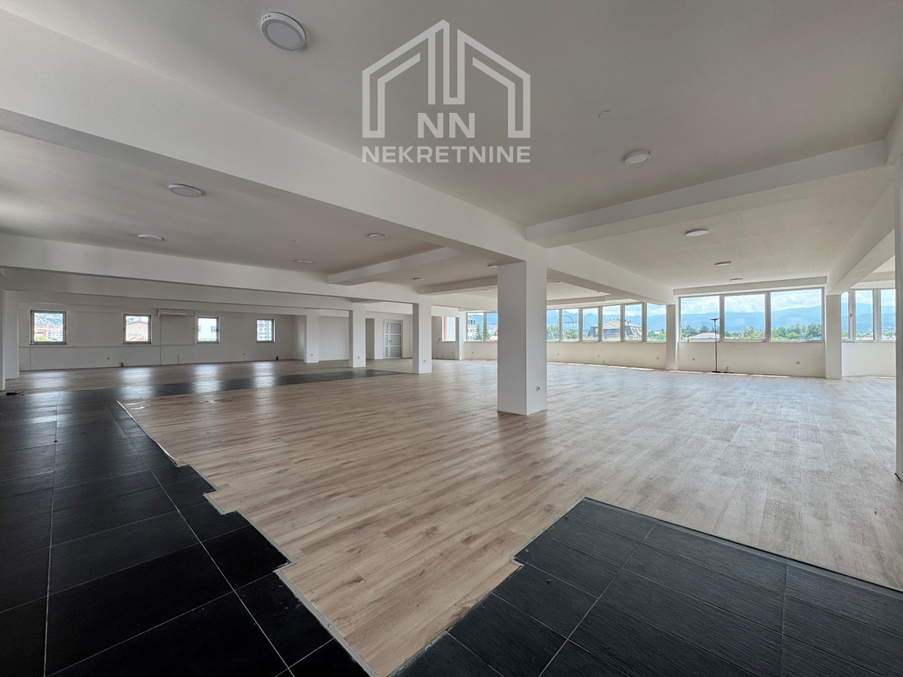 NN Nekretnine : Poslovni prostori 200-500m2 Stup 9