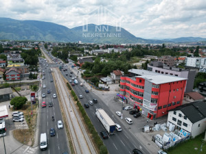 NN Nekretnine : Poslovni prostori 200-500m2 Stup