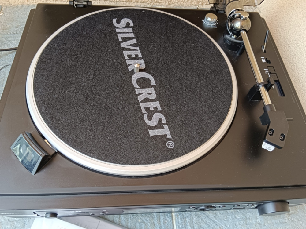 Gramofon Za Ploče Usb Sd Tuner Aux in