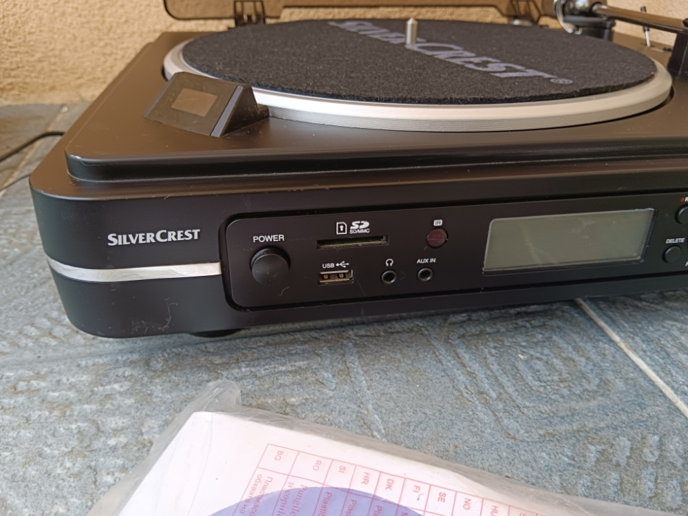 Gramofon Za Ploče Usb Sd Tuner Aux in