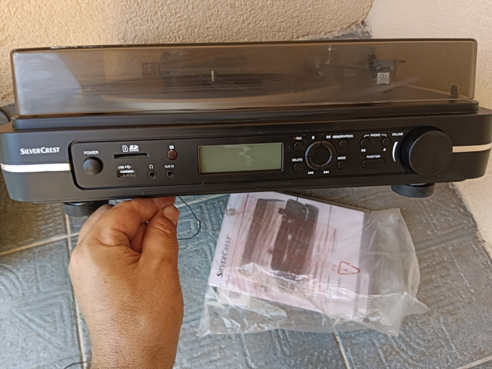 Gramofon Za Ploče Usb Sd Tuner Aux in