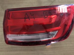 Audi a4 B9 štopka desna