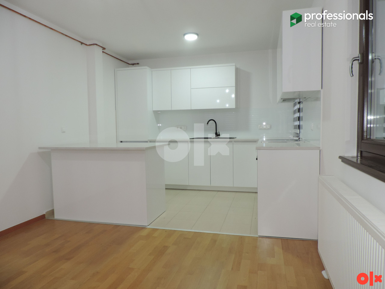 Dvoetažni stan sa garažom i baštom Stari Grad Sarajevo 149 m2 2