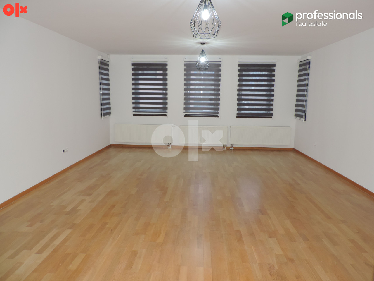Dvoetažni stan sa garažom i baštom Stari Grad Sarajevo 149 m2 4